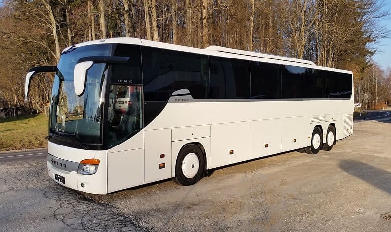 Hajdú-Bihar: Buses hire in Debrecen in Debrecen and Hungary